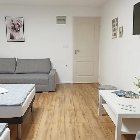 Apartment Grafit Hajdunanas
